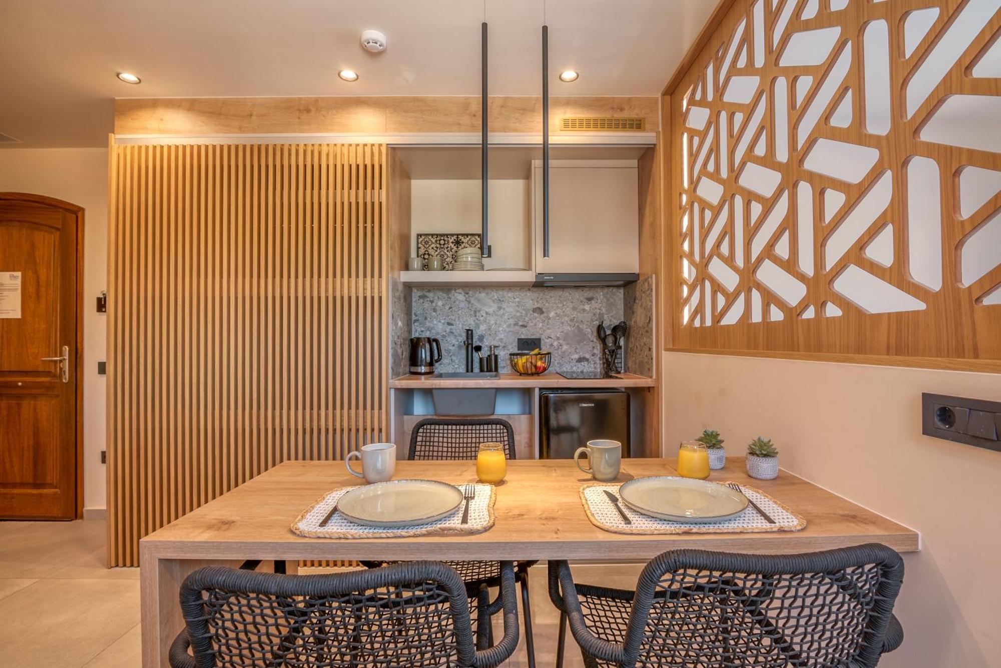 Hotel de apartamente Omega 3*